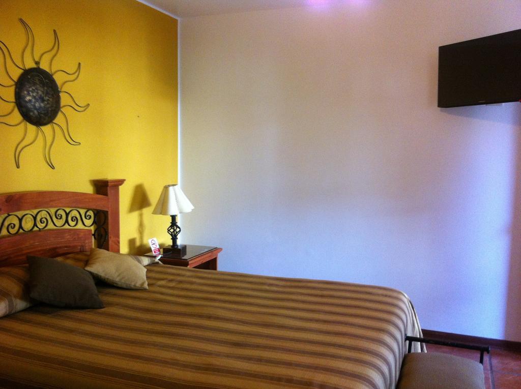 Hotel Oro Viejo Nazca Pokoj fotografie